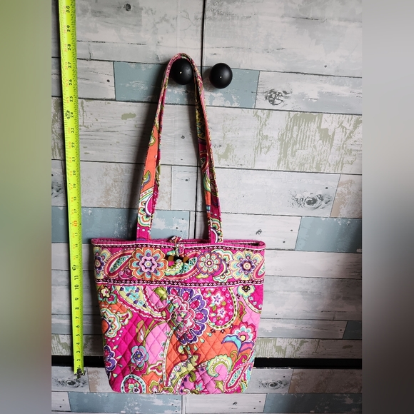 Vera Bradley Handbags - Vera Bradley tote